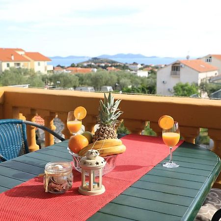 Apartmani Sarlija Pakostane Luaran gambar