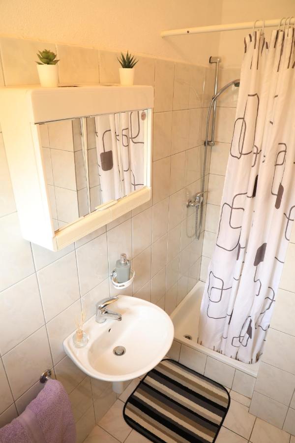 Apartmani Sarlija Pakostane Luaran gambar
