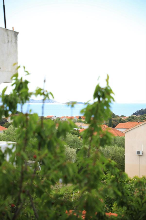 Apartmani Sarlija Pakostane Luaran gambar